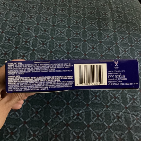 Dr Teal’s Soothe & Sleep Epsom Salt Soak and Foaming Bath with Lavender - Picture 5 of 6